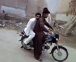 Is ko dekh dala to lala hi lala-videosmunch