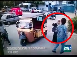 CCTV footage of robbery with girl on main road in Karachi