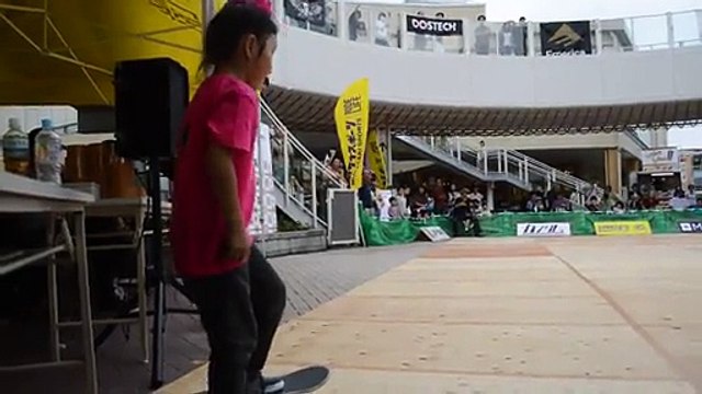 Cette petite fille de 7 ans déchire tout en Skate