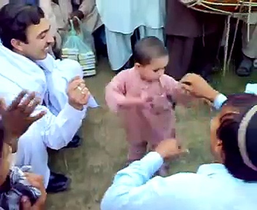 quite pathan child dance