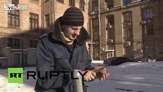 Ukraine: Protesters unveil the terrifying potato cannon