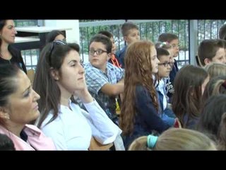 Lajme - Orë Letrare në Shkollën Kelmend Rizvanolli