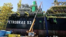 Petrobras deve discutir aumento do preço da gasolina