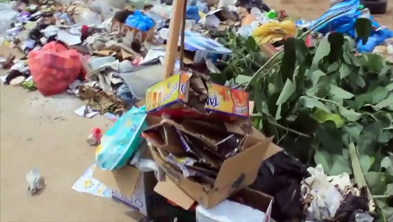 Bouchez vos narines, de la saleté à dakar