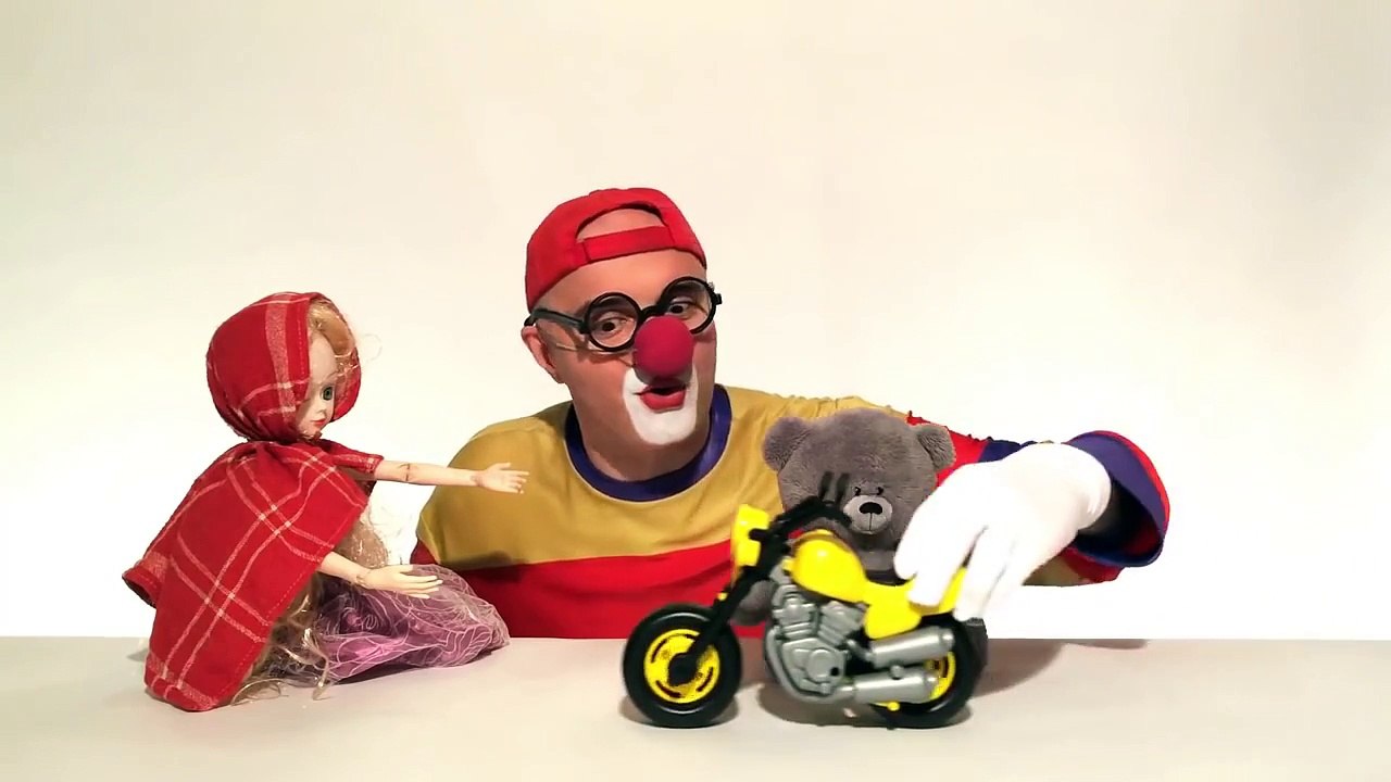 TOY CARS CLOWN Learn ENGLISH MOTORCYCLE Parts with Masha and the Bear (Маша и Медведь)