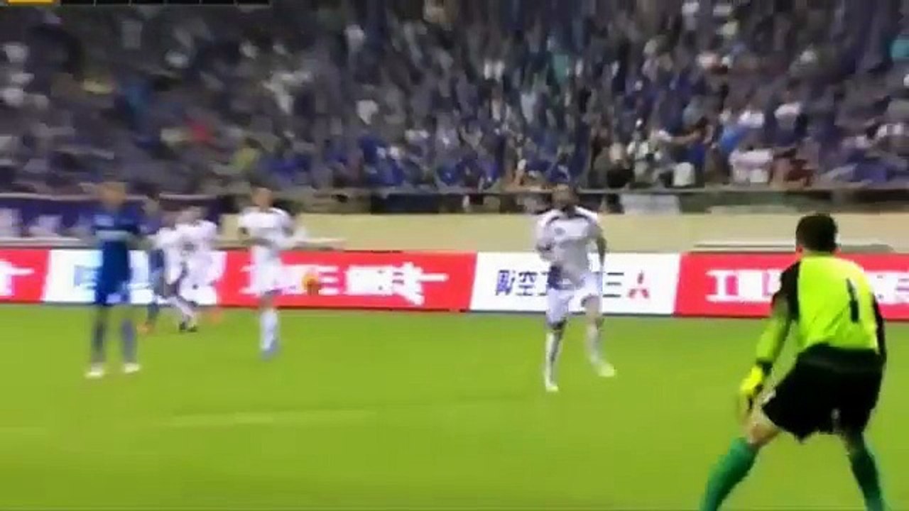 Demba Ba'dan gol yağmuru!