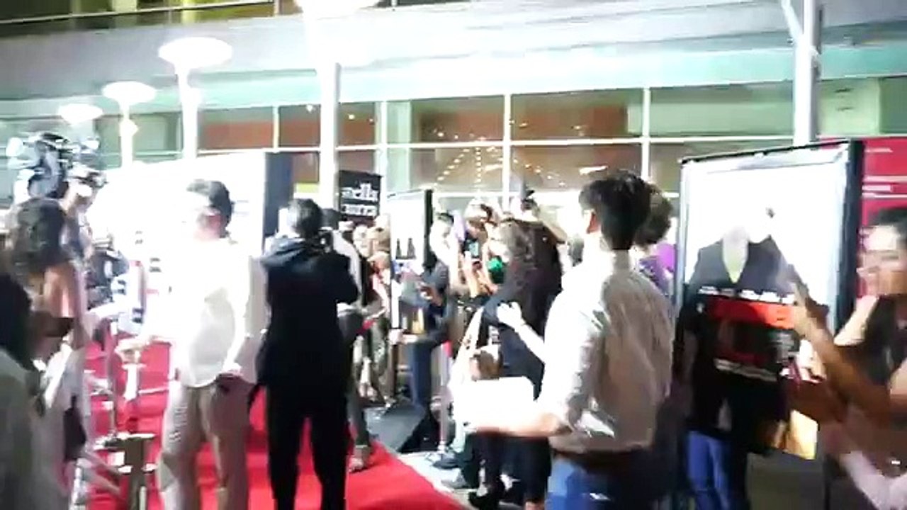 FERNANDO COLUNGA llegada a Premiere de "Ladrones" y después en Los Ángeles