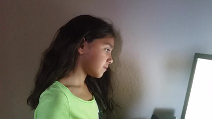 Little girl flawlessly covers 'Somewhere Over the Rainbow'