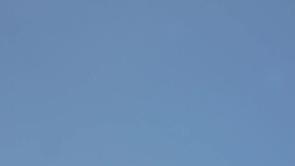 Strange UFOs spotted over Reading, England