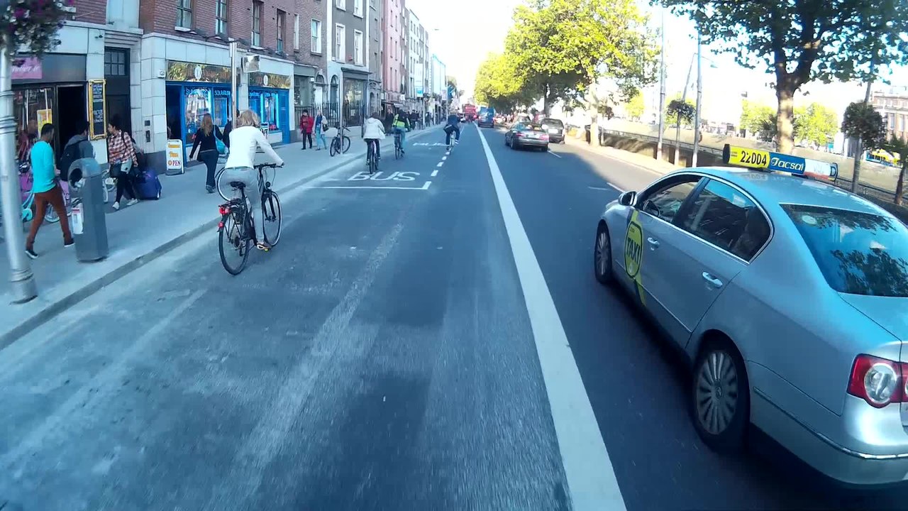 Disastrous crash with cyclist shockingly avoided