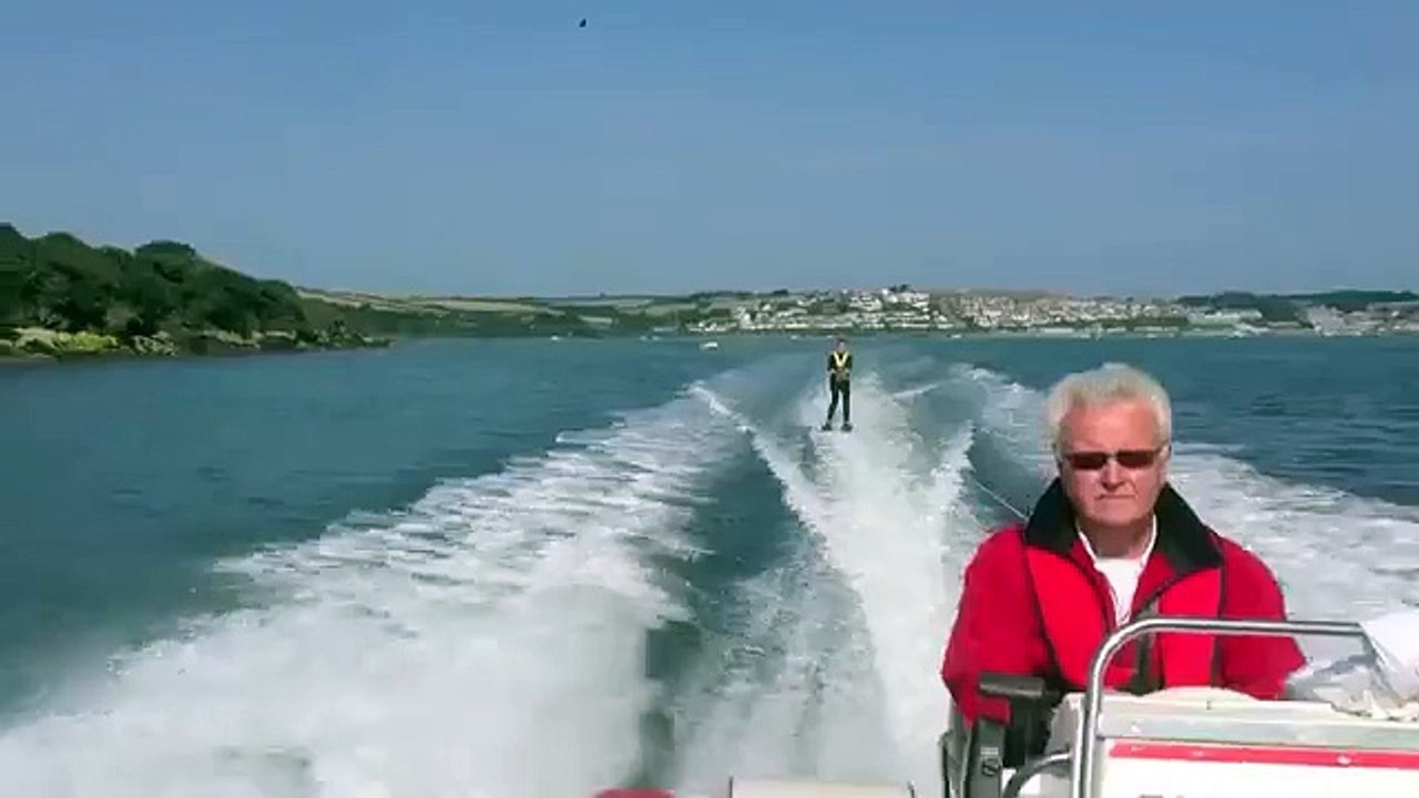 skater on sea fail at end