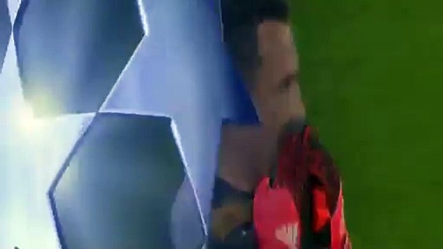 Corner rentrant de Konstantinos et boulette de Ospina - Arsenal vs Olympiakos