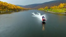 Il a parcouru 212km sur l'eau grâce à une machine insolite ... laquelle ?