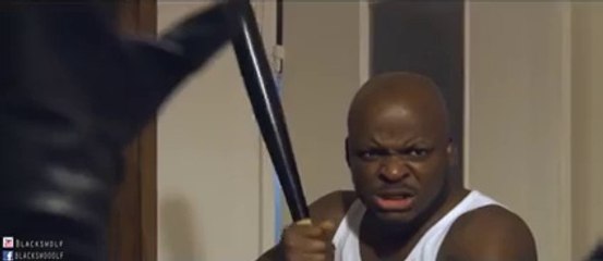 Quand tu tombes sur une fille sexy qui cambriole ton appart