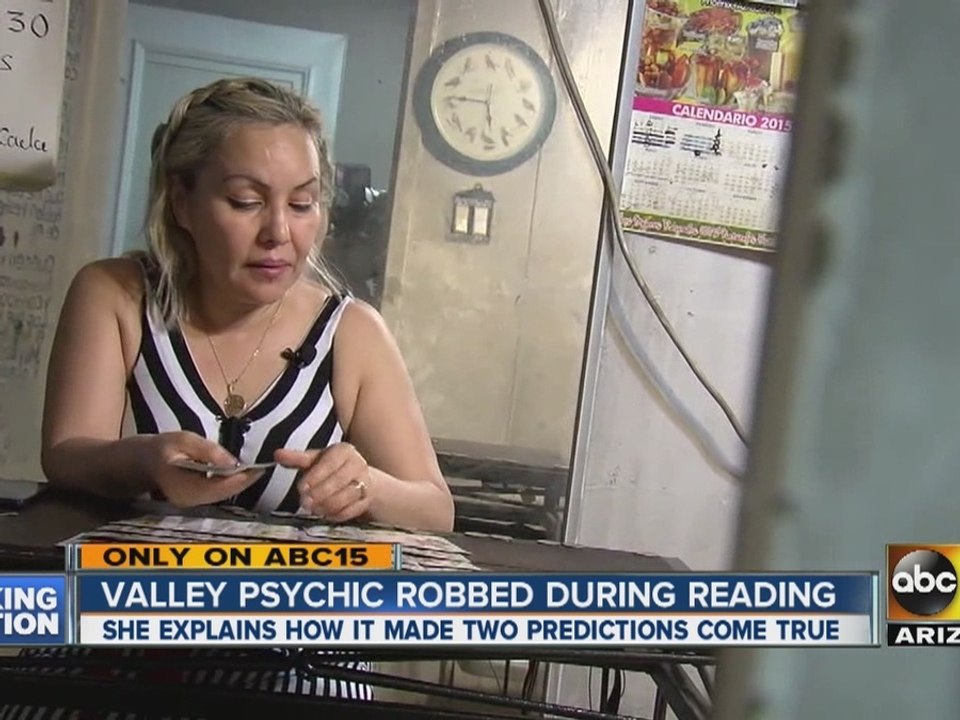 Valley psychic robbed during reading