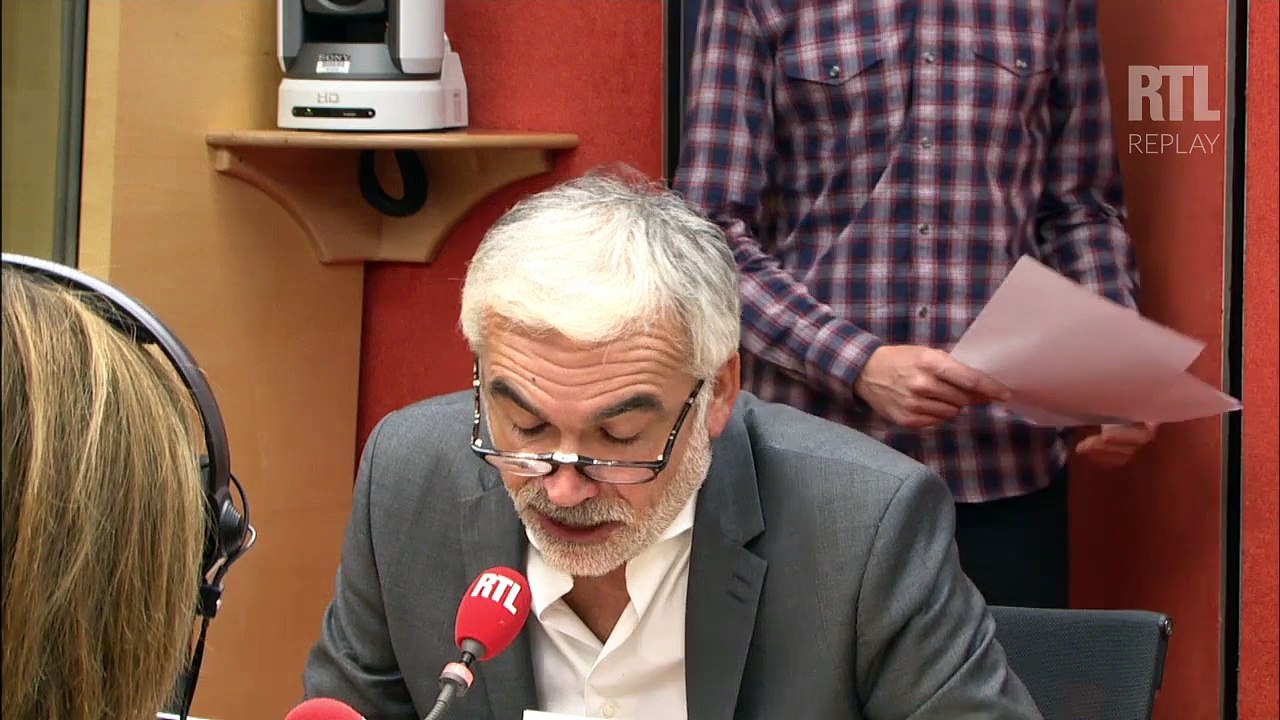Homophobie : "Le Paris Foot Gay prend une décision pas très gaie", déplore Pascal Praud