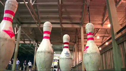 Download Video: Nouveau sport qui mélange foot et bowling