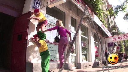 Crazy TV Pranks Handyman Without Pants (HD)