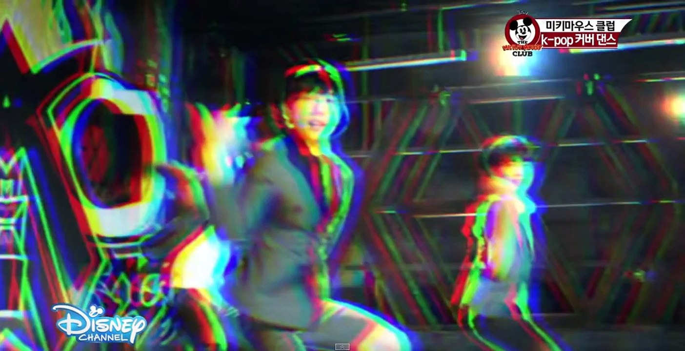 SM Rookies take on EXO’s “Growl” on the “Mickey Mouse Club”