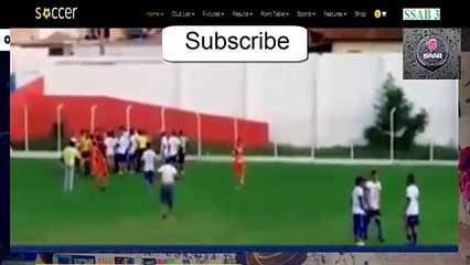 Un arbitre brésilien sort un pistolet en plein match !