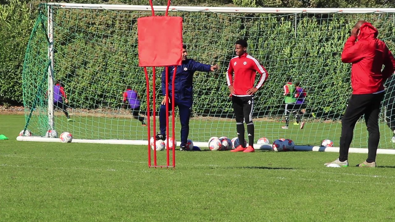 Entrainement devant le but ! 01/10