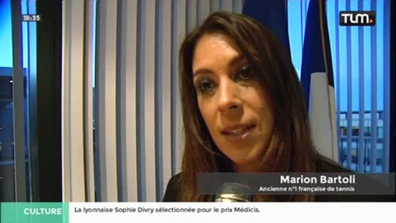Marion Bartoli reçoit la médaille du mérite