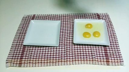 how to Separate Egg Yolks in a Seconds