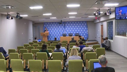 Hungría pide cuotas globales para alojar refugiados