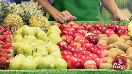 Mejore Bromas Bebé Se Orina Encima De Las Frutas