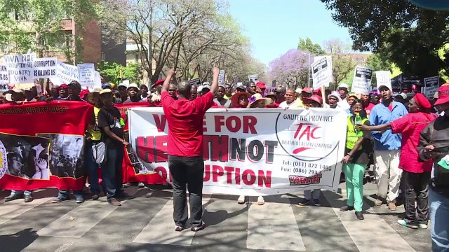 Des milliers de Sud-Africains manifestent contre la corruption