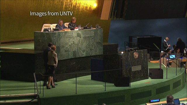 Turkish PM at UN calls for refugee 'safe zone' in Syria