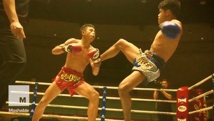 Muay Thai boxing is breathtaking in slow motion