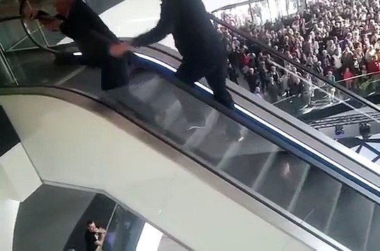 Vea lo que hicieron estos abuelos para ganarse una hamburguesa