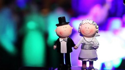 Couple gets bill for missing wedding from newlyweds