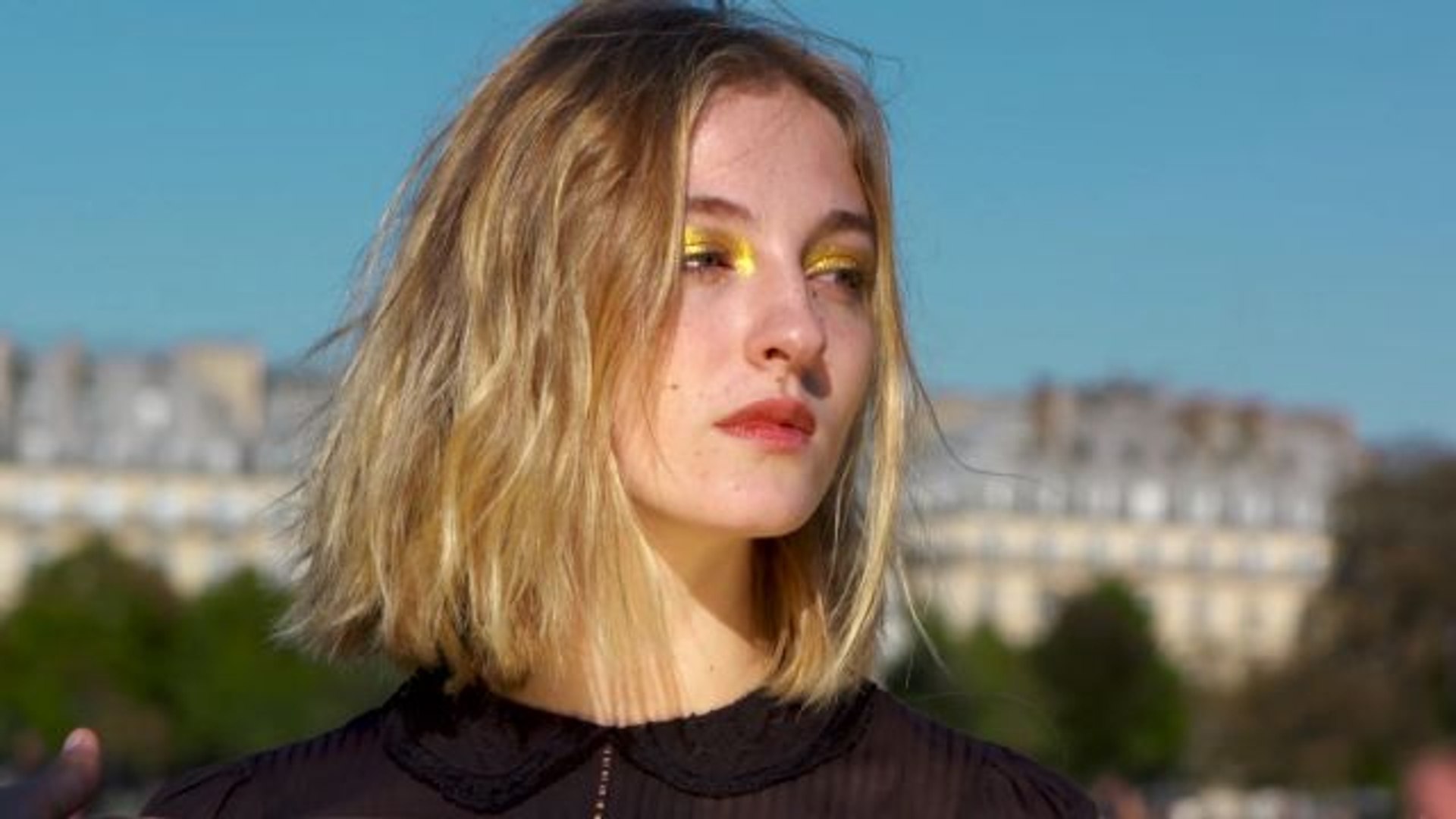 ⁣Vogue Beauty - Watch Pat McGrath Give Golden Makeovers in Paris