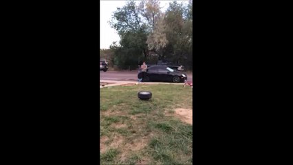 Dumb guys burst wheel with airbags and destroy another car!