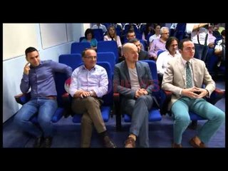 Libri, “Pesë Leksione për Konstitucionalizmin” Nga Spartak Ngjela - Ora News