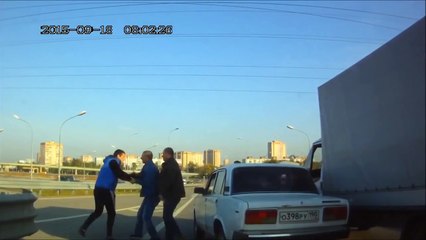 Комментатор от Бога ! )))