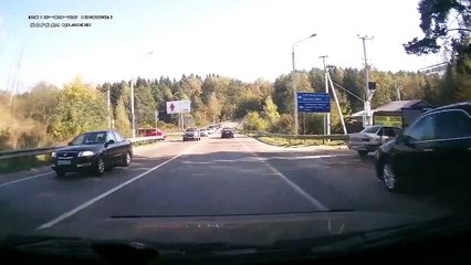 Camion et voiture, qui est le plus fort?