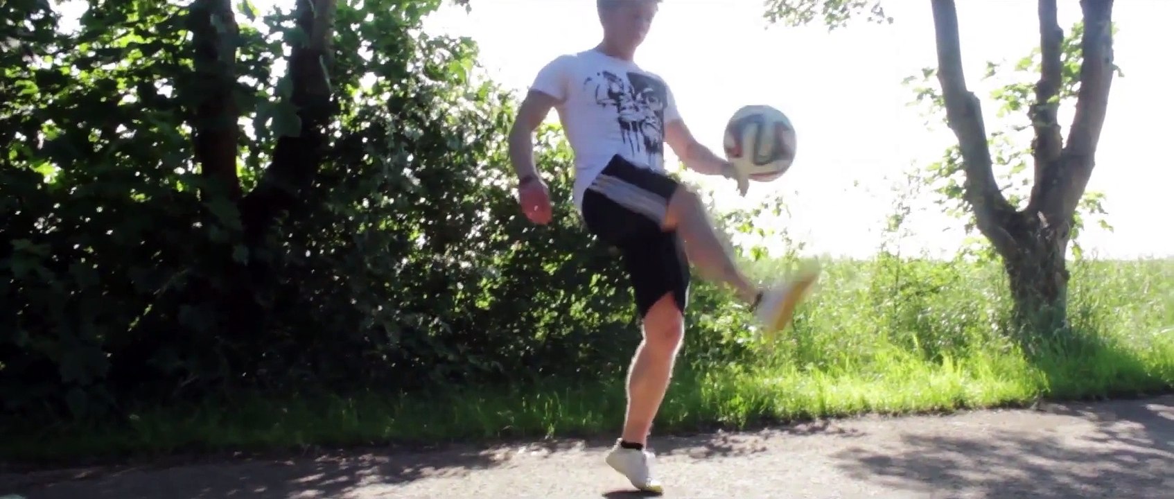 CR - FWF Contest 2k15 - www.freestyleworldfootball.com