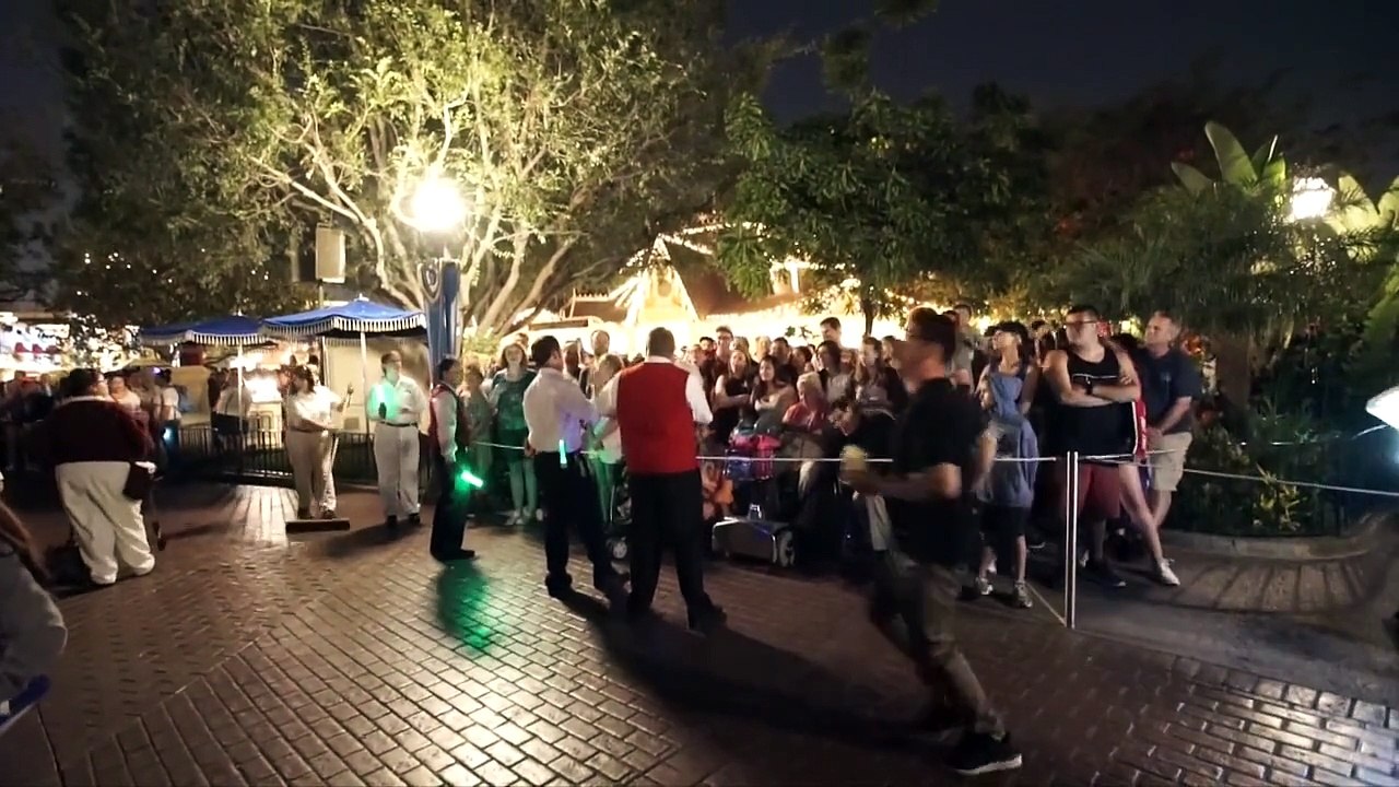 [Extreme Low Light] Disneyland Forever Fireworks - Disneyland (Anaheim, California)