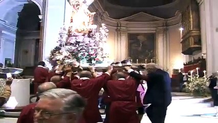 Tantissimi devoti alla processione per San Michele Arcangelo
