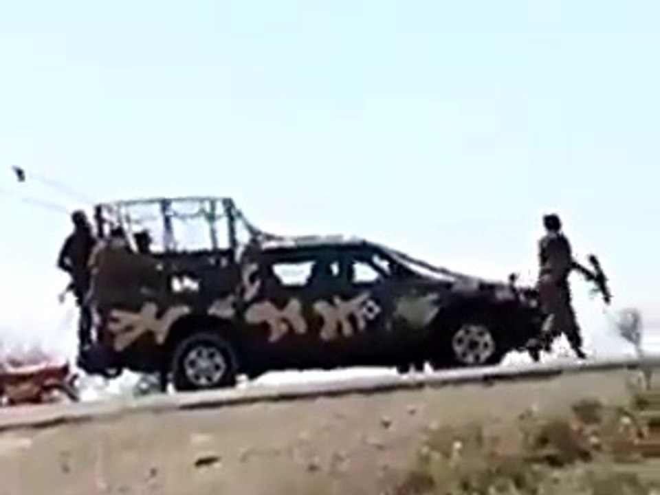 اس وڈیو کو لایئک اور شئیر کرنا نہ بھولے اور مزید اچھی اچھی پوسٹ کے لیے ہمارا پیج ضرور لائیک کریں۔