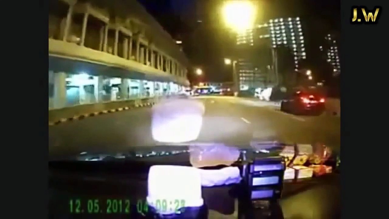 accidentes de coches CAROS, luxury car accident, (new compilation 2013)