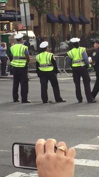 Eager spectators cheer on Pope Francis