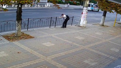 Lui il peut aller jouer au loto illiko !