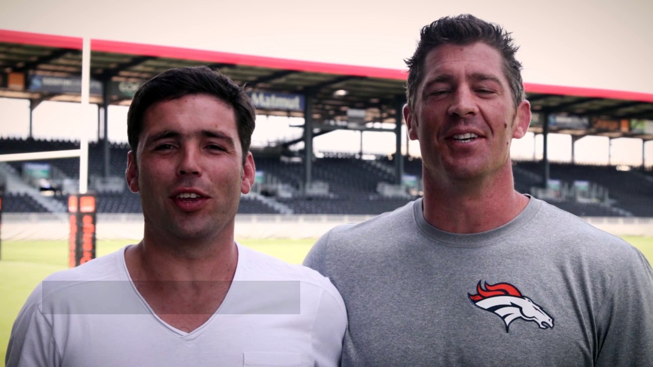 Dimitri Yachvili et Jérôme Thion chantent la Marseillaise pour soutenir les Bleus !
