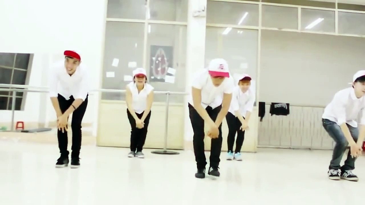 Funny Dance - Điệu Nhảy Vui Nhộn - Video Dailymotion