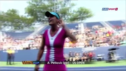 Funny Tennis Women Compilation [WATTS ZAP]