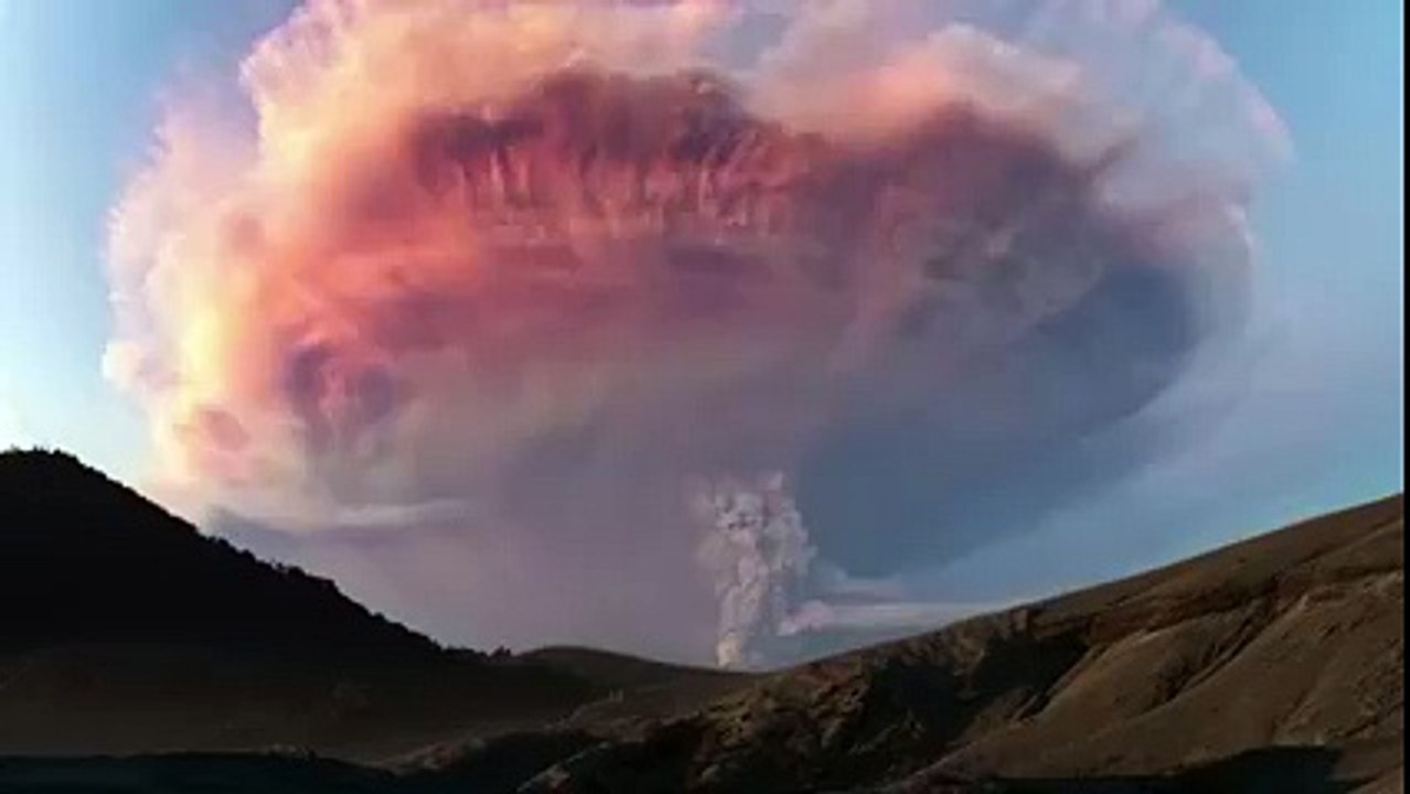 اللہ اکبر اللہ کی بنائی ہوئی کائنات یہ ویڑیو ضرور دیکھۓ